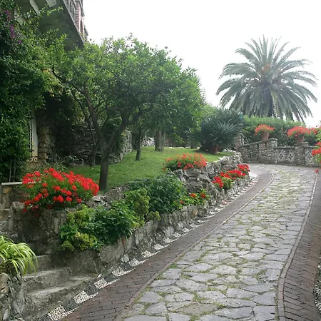 Hotel La Vela-Castello Il Rifugio-3