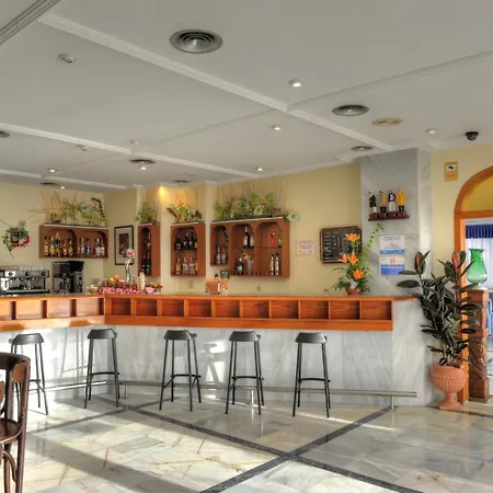 Apartamentos La Mirage-2