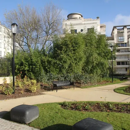 Best Western Rives de Paris La Defense-2