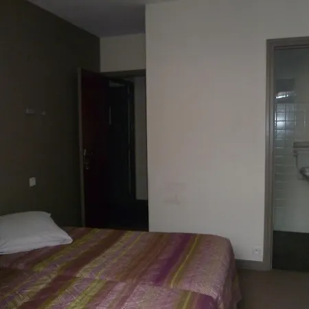Hotel Du Port-2