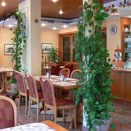 Hotel Quellenhof-3