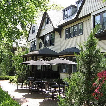 Longwood Inn-3