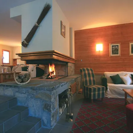 Lagrange Vacances Chalets du Galibier-3