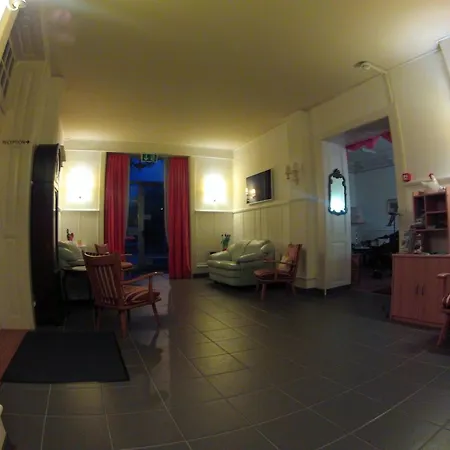 Basicrooms Hotel-3