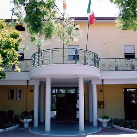 Hotel Mercede 2-3