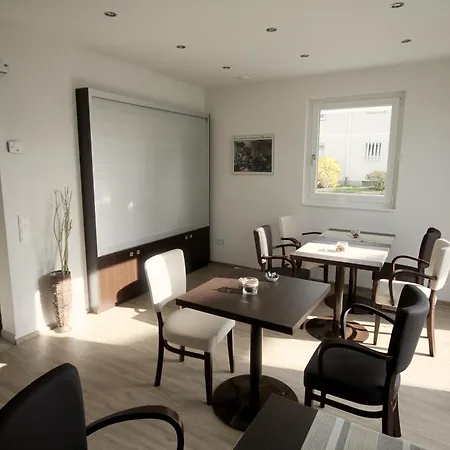 Go2Bed Hotel&Restaurant Weil am Rhein / Basel-2