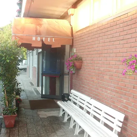Hotel Lombardia-2