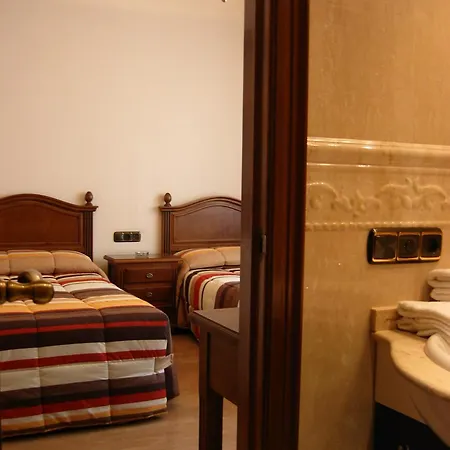 Hostal Granada-2