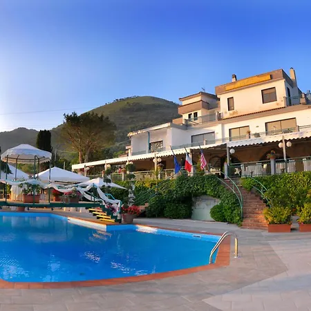 Hotel Diecimare-3