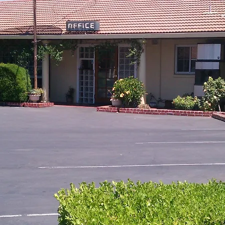 San Joaquin Motel-2