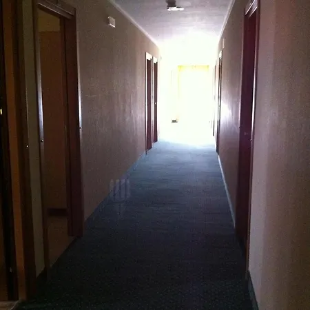 Hotel Atleti - Disponibile stazione ricarica auto elettriche --2