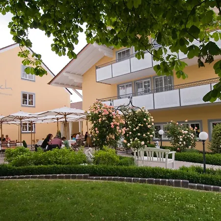 Hirsch 1783 Hotel Landhaus-2