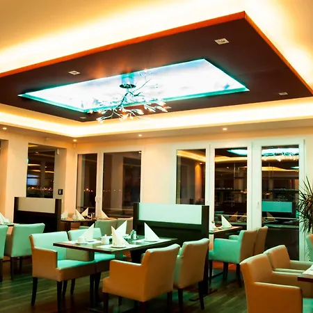 Hotel Warnow-2
