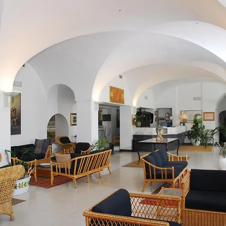 Grand Hotel Santa Domitilla-2