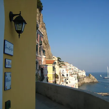 B&B Il Porticciolo Di Amalfi-3