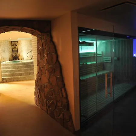 Hotel & Wellness Royal Astrid-3