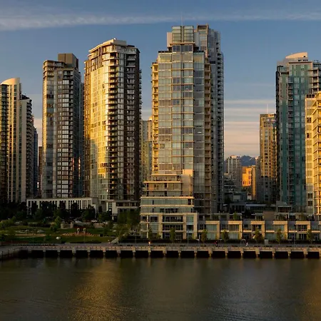 Granville Island Hotel-3