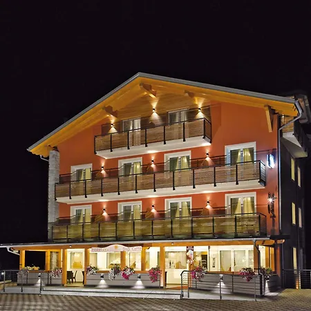 Hotel Gran Vacanze Rooms & Apartments-2