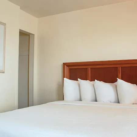 Oceanic Motel-3