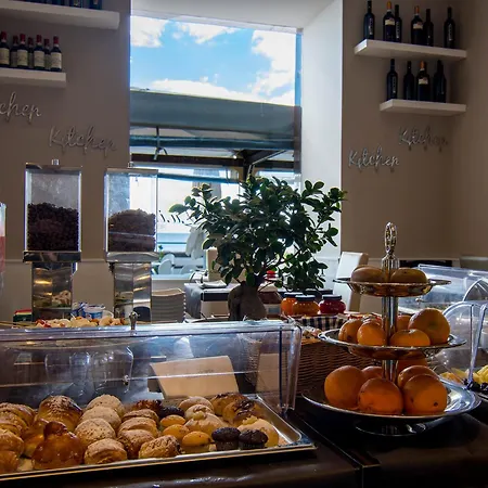 Partenope Relais-2
