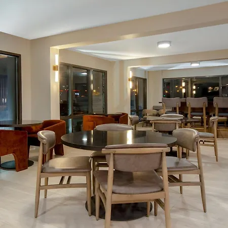 Best Western Plus Meadowlands-3