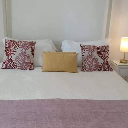 Villa Giardini Luxury Room-3