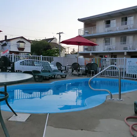 Bay Breeze Motel-2