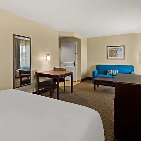 Mainstay Suites Houma-3