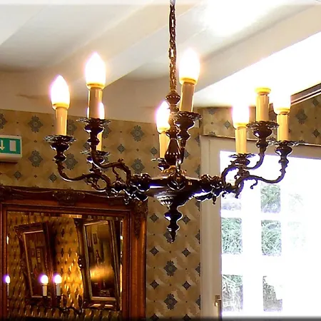 Hotel Graf Rolshausen-2
