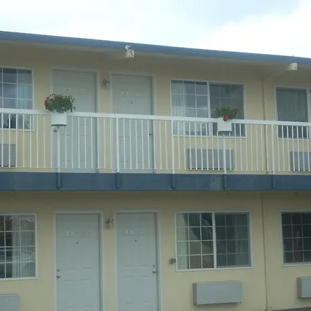 Economy Inn Seaside-2