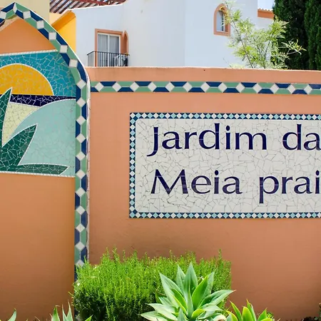 Jardim Da Meia Praia Resort-3