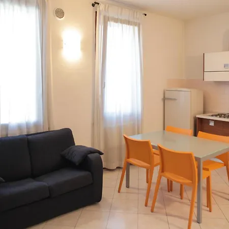Verona Class ApartHotel Residenze del Cuore-3