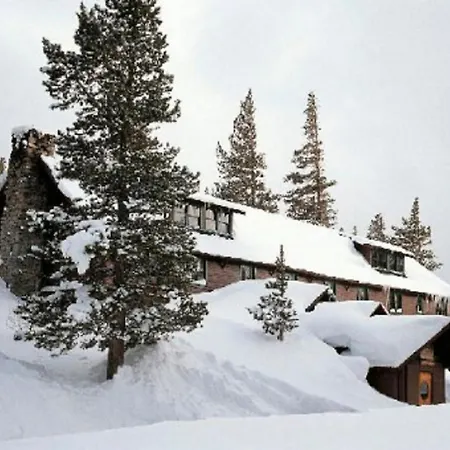 Tamarack Lodge-2