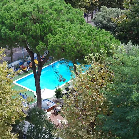 Hotel Carillon-3