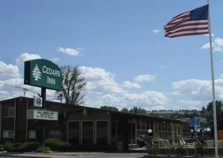 Cedars Inn Lewiston-2