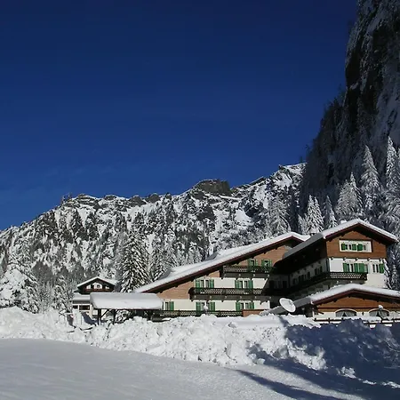 Hotel Roy-3