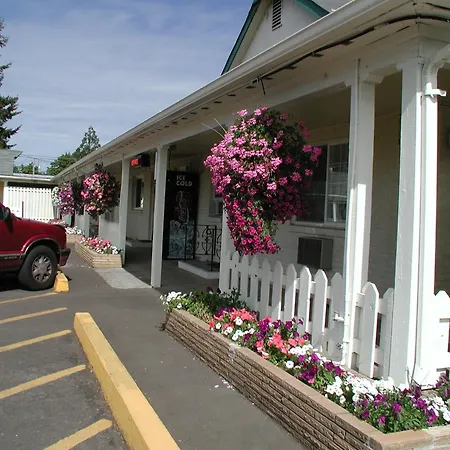Valley Inn - Lebanon Oregon-3