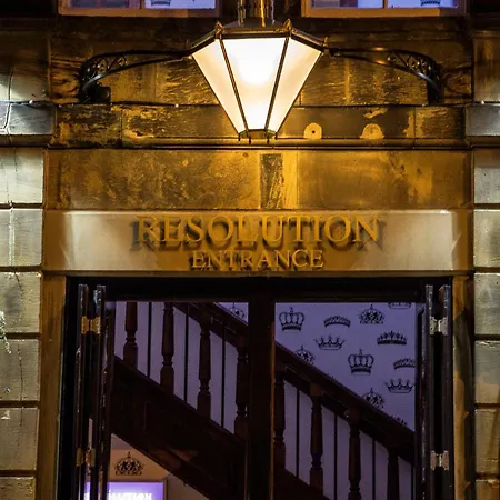 The Resolution Hotel-2