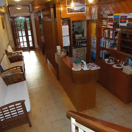 Hotel Italia-3