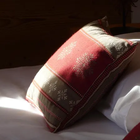 Chalet-Hôtel Le Beausoleil, The Originals Relais (Hotel-Chalet de Tradition)-2