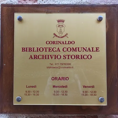 Palazzo Boscareto - suites di charme in centro storico - garage moto, box bici-3