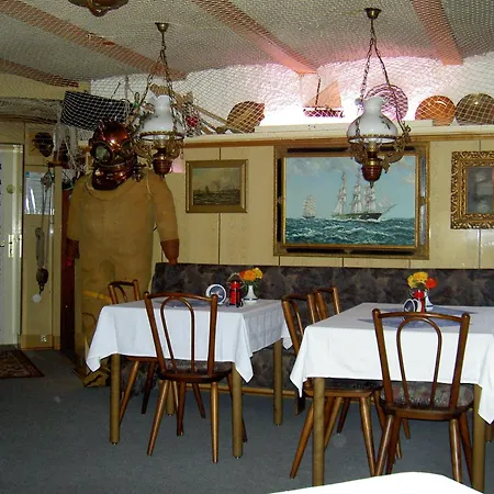 Hotel-Pension Seeblick-2
