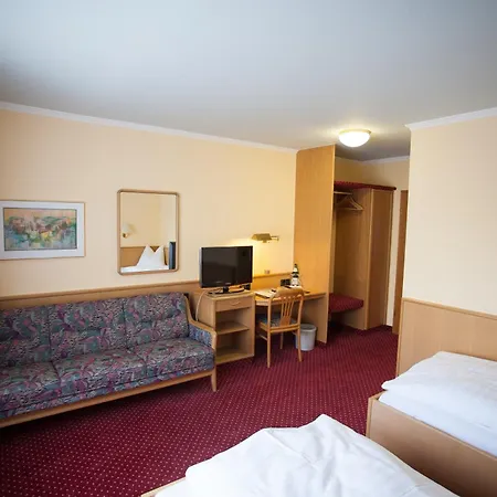 Hotel Restaurant Zur Post Lohfelden-3