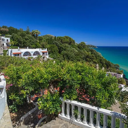 Grand Hotel Le Rocce-3