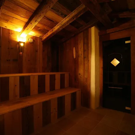 Hotel Garni La Roccia-3