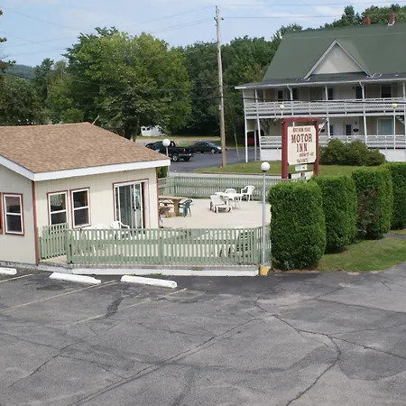 Northern Peaks Motor Inn-3