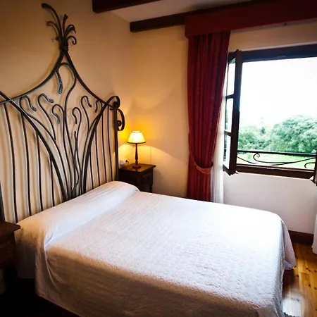 Hotel Villa Miramar-3