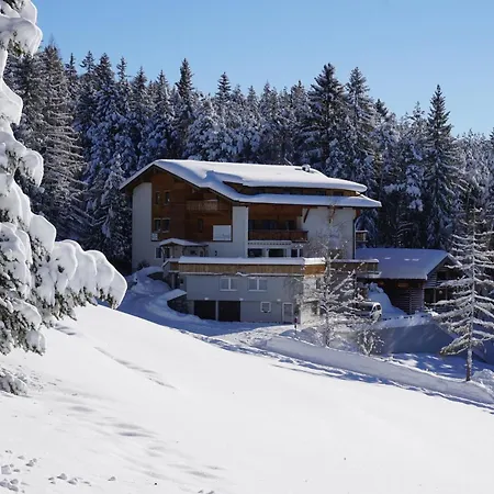 Hotel Pension Tyrol-2