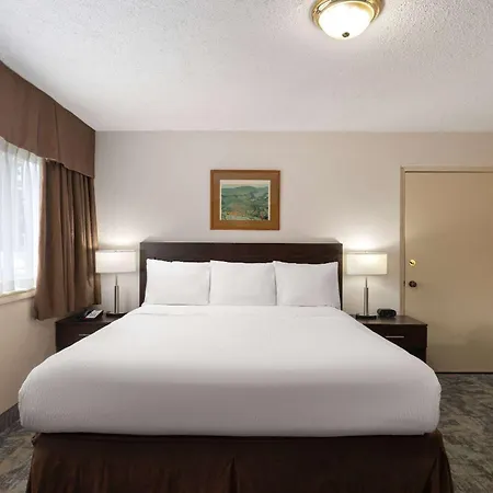 Travelodge By Wyndham Thunder Bay On-3