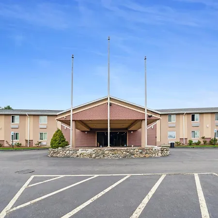Americas Best Value Inn Foxboro-2